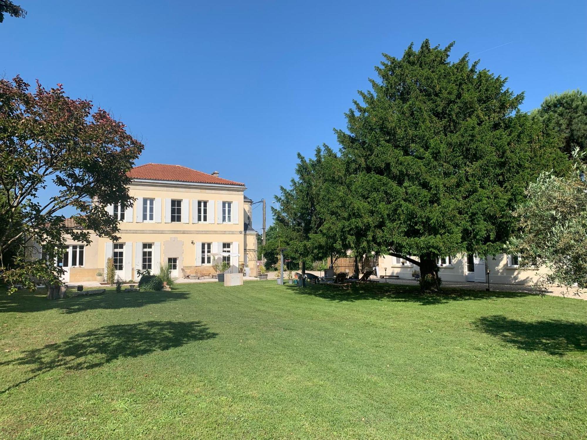 Suite Privative Abella - Aile De Maison Bourgeoise Ambares-et-Lagrave Exteriör bild